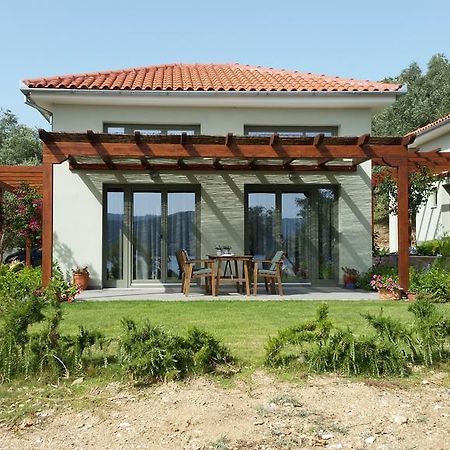 Thea Houses มิลินา ภายนอก รูปภาพ