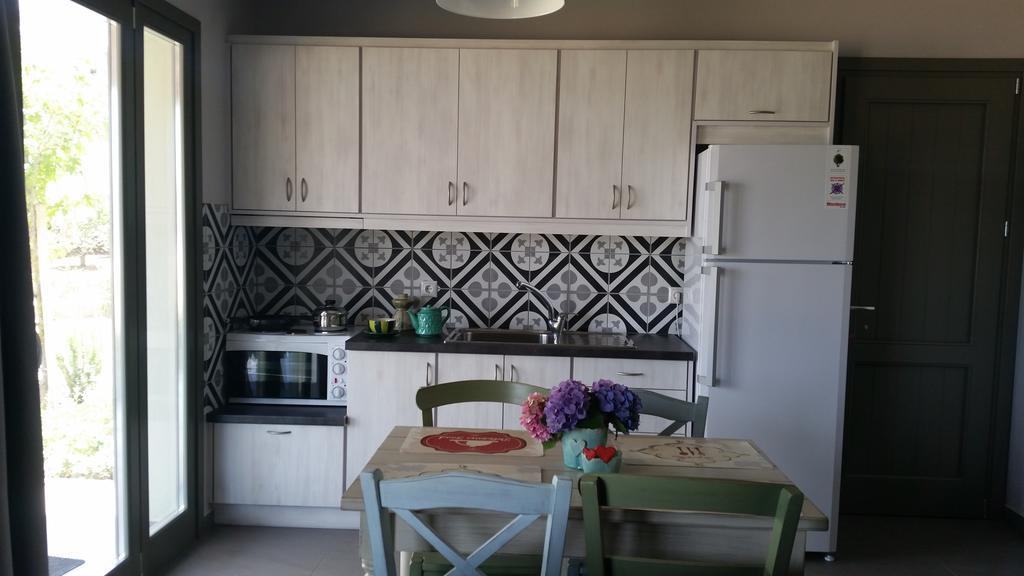 Thea Houses มิลินา ภายนอก รูปภาพ