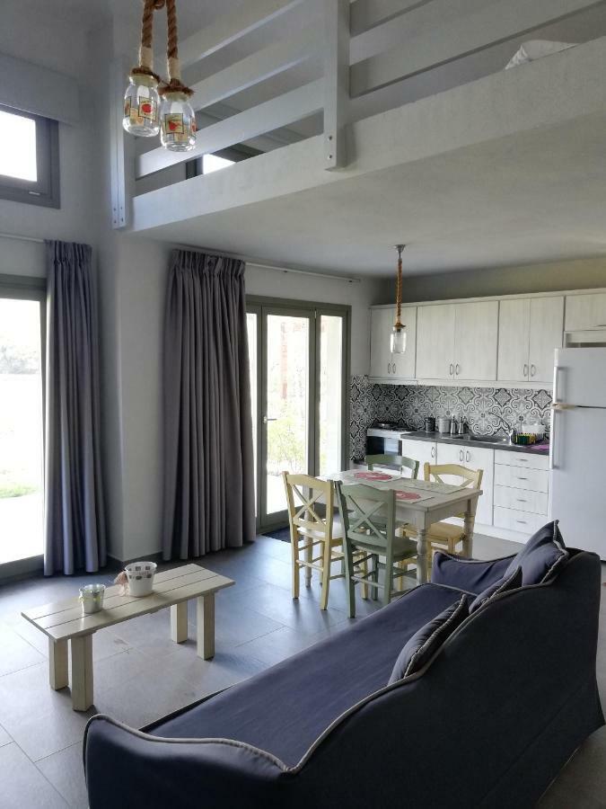 Thea Houses มิลินา ภายนอก รูปภาพ