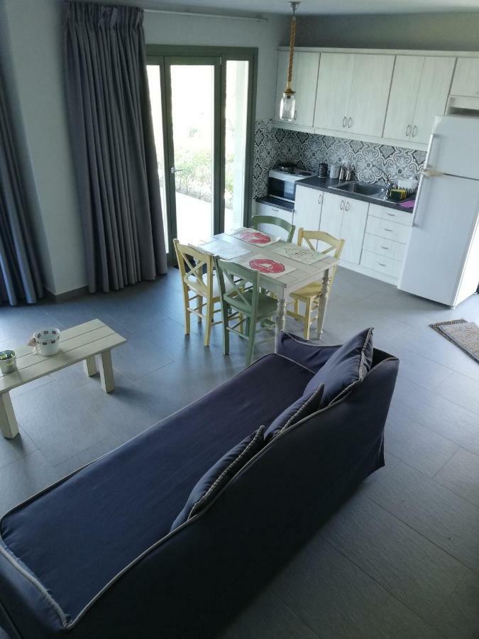 Thea Houses มิลินา ภายนอก รูปภาพ